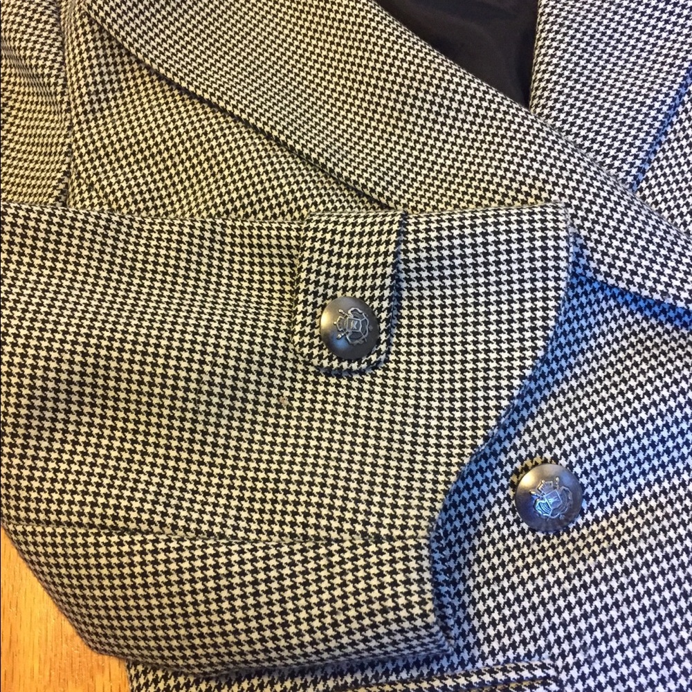 Cropped Blazer - Picture 3 of 6